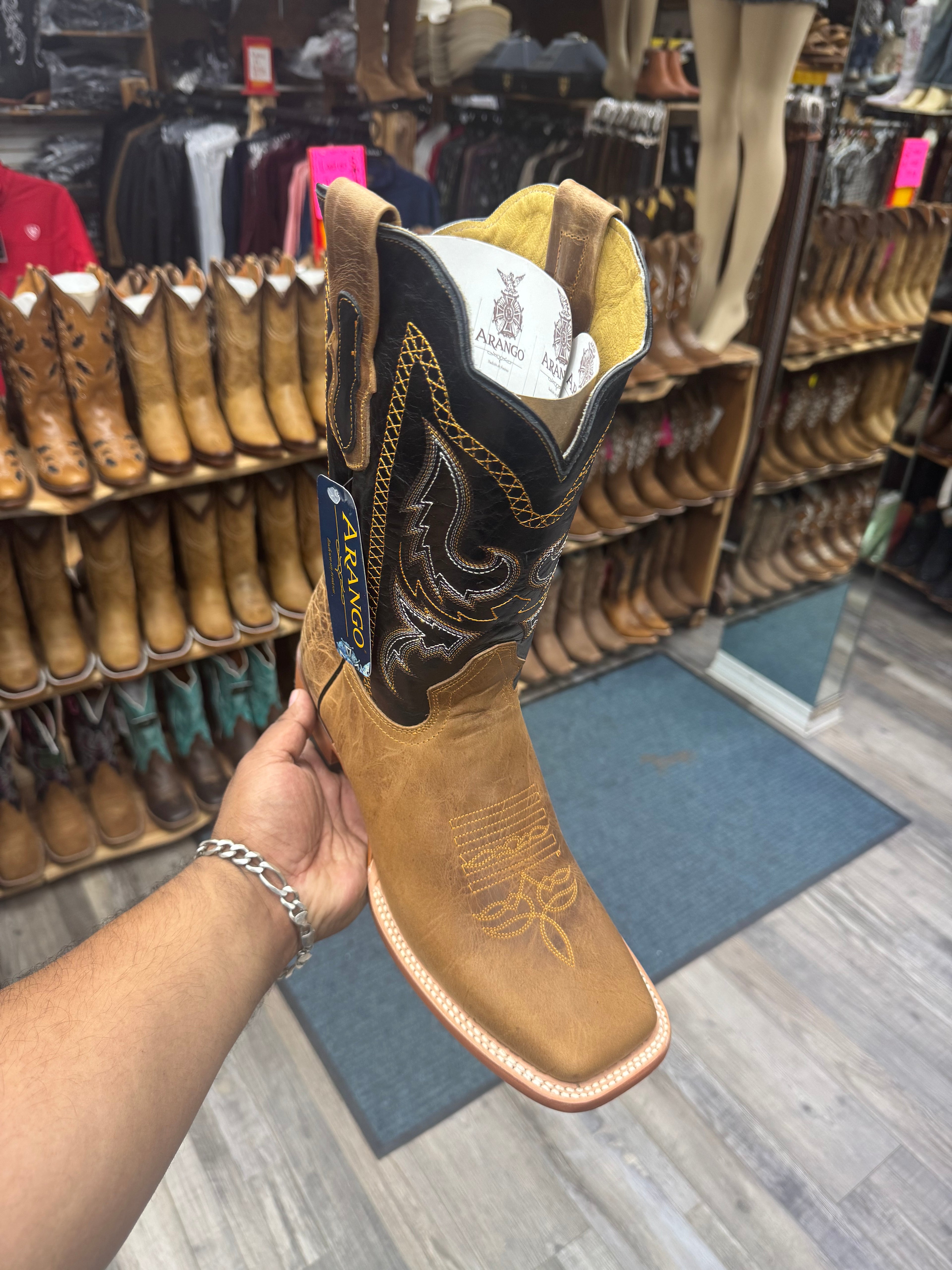 Arango Arizona Leather Square Toe Boots