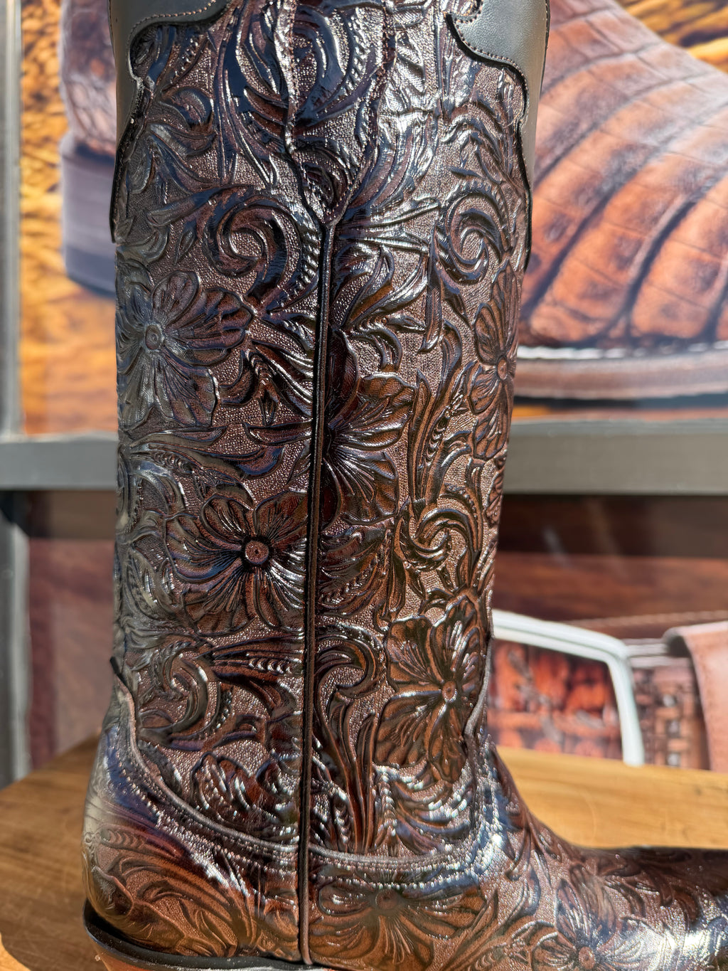 Bota de Mujer Cincelada / Chiseled women's pointed boot